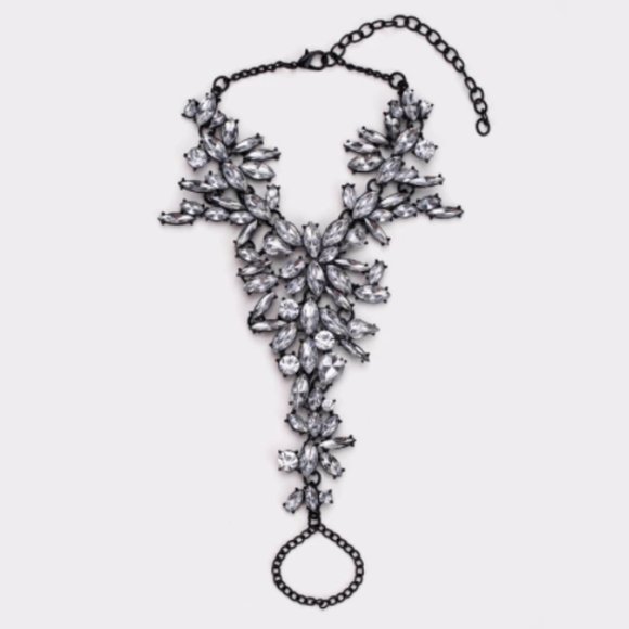 Crystal Hand Chain  – Black Chain Finger Loop - Picture 1 of 3